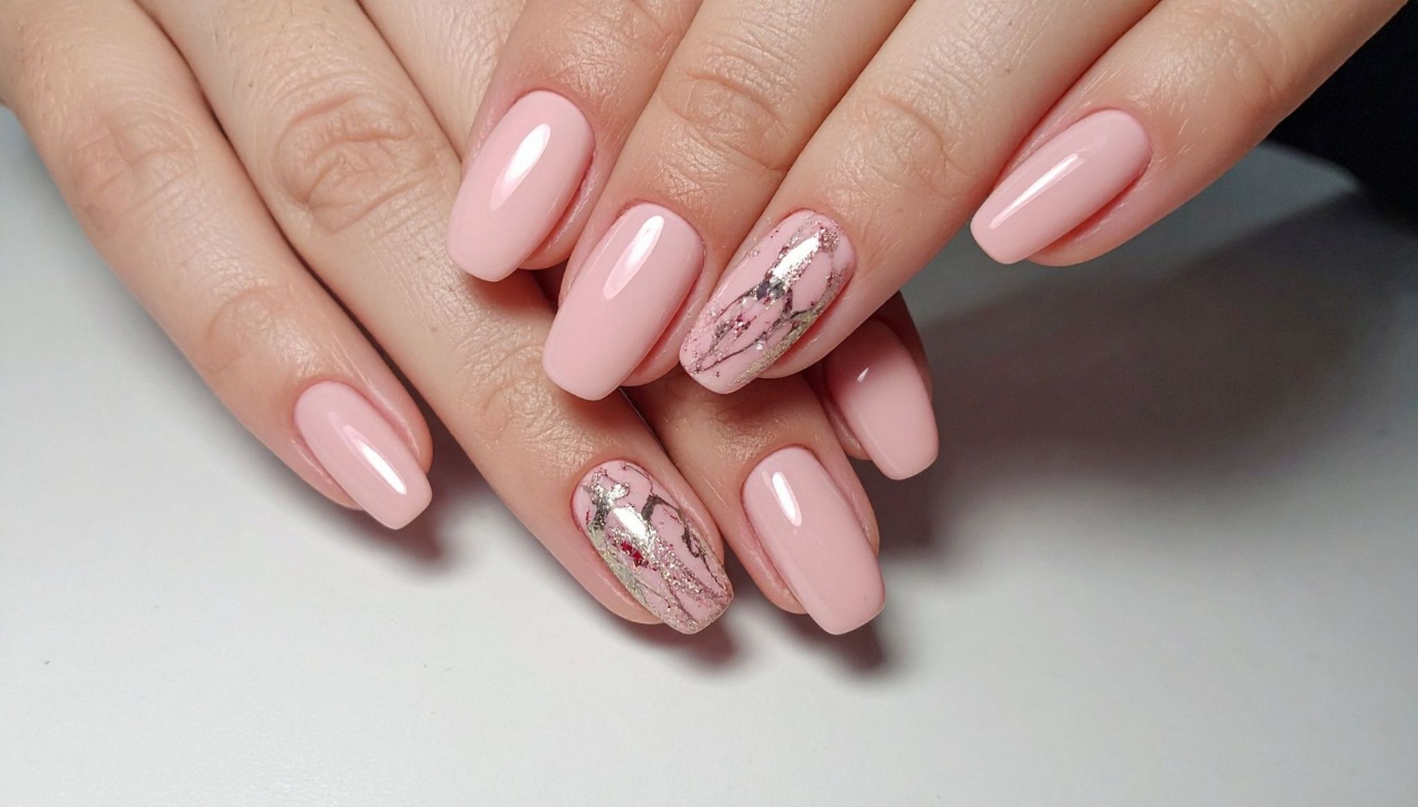 MANICURE HYBRYDOWY